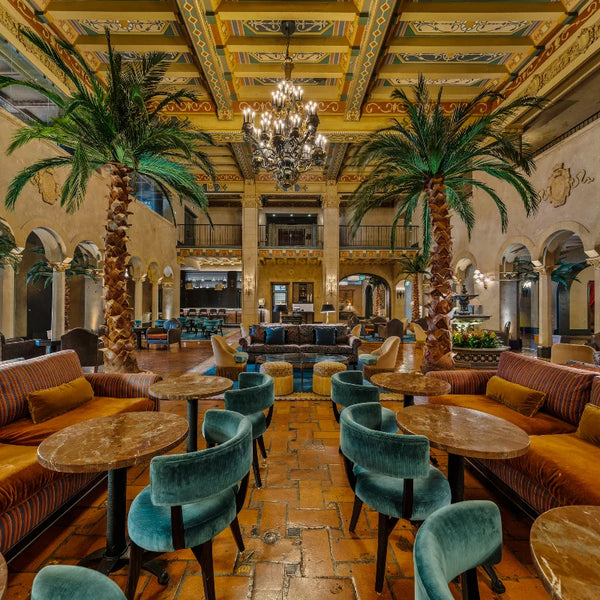 Illustrative image for The Roosevelt Hotel: Where Hollywood's Ghosts Still Party Like It's 1929