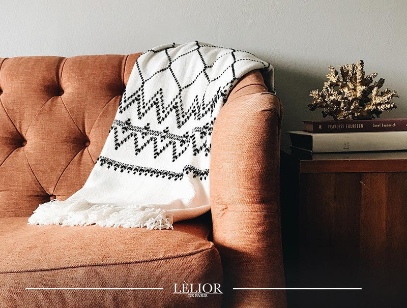 How Fragrances Interact with Different Fabrics