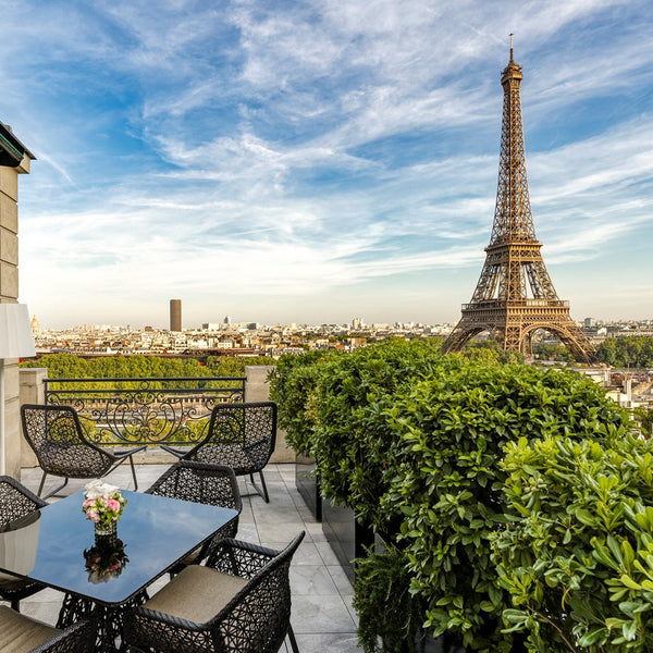 Illustrative image for Live Like Parisian Royalty: Inside the Iconic Shangri-La Paris Hotel